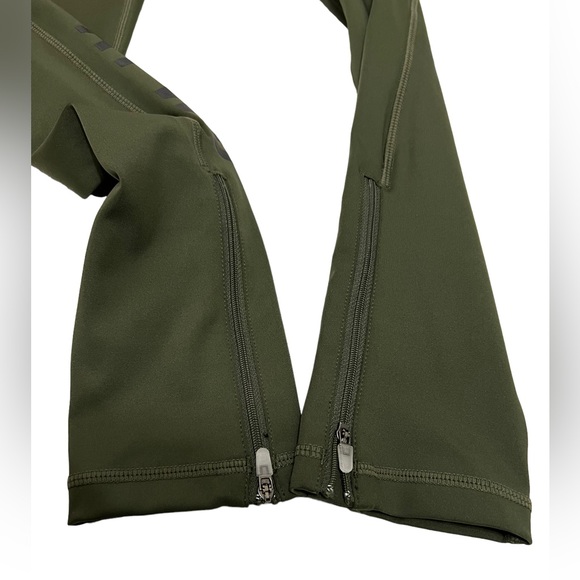 Alpha Forward Leggings Green Medium - Picture 6 of 9